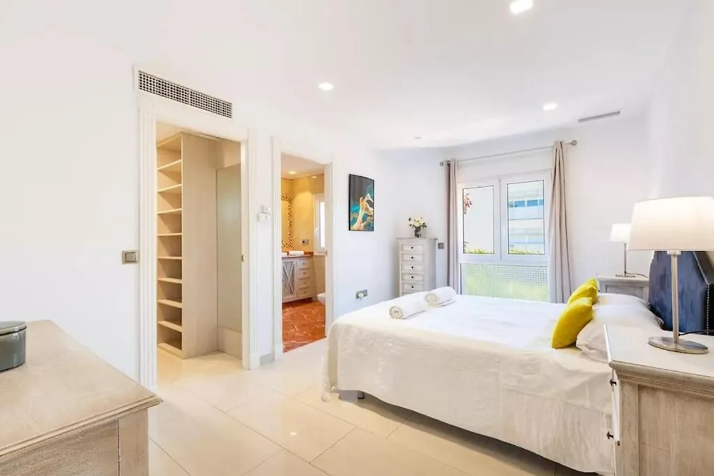 Ohana Luxury Villa With Heated Pool Malaga 0*,