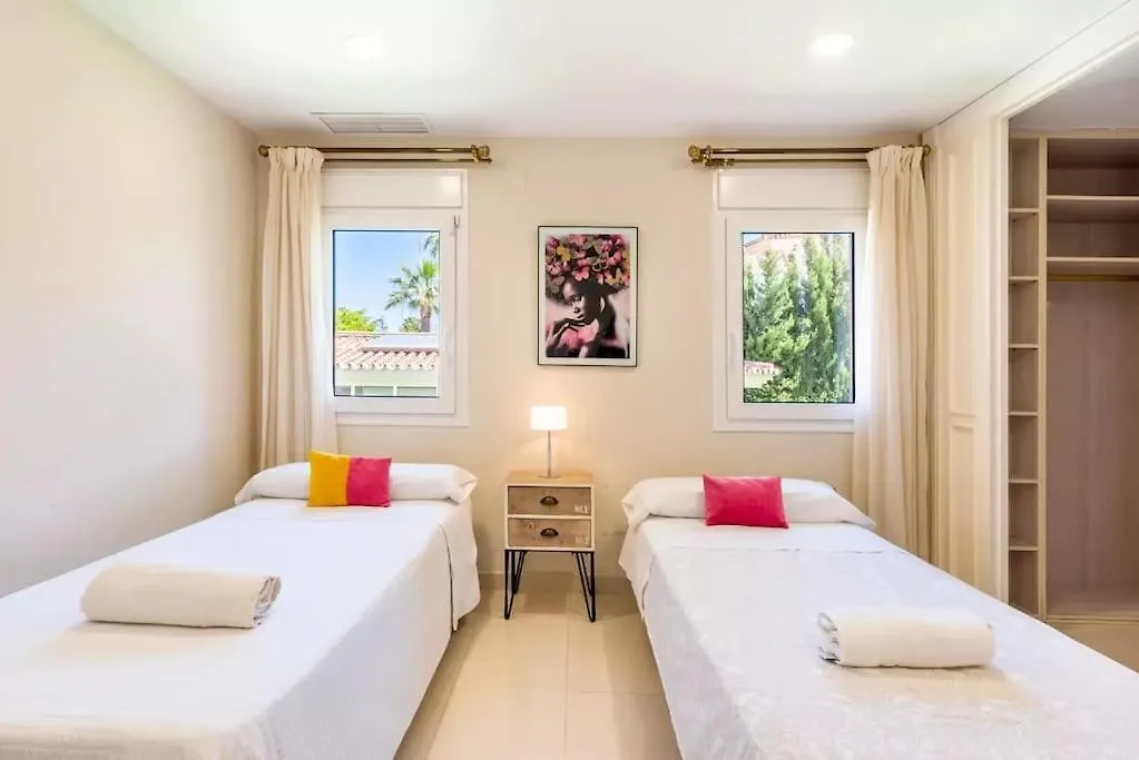 Ohana Luxury Villa With Heated Pool Malaga 0*,  Spain